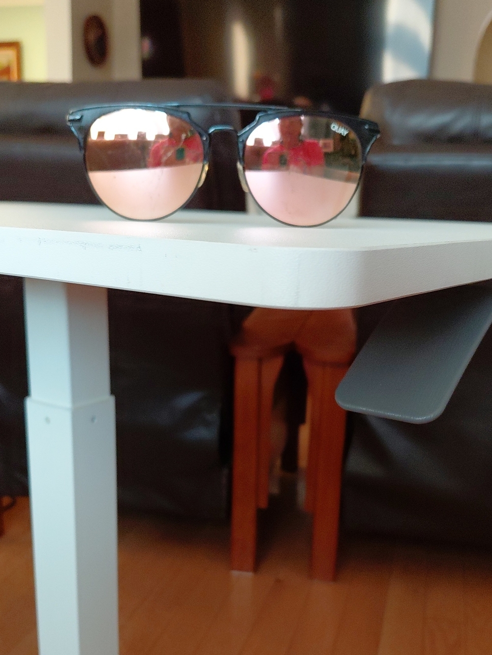 QUAY AUSTRALIA CHRISSPY GEMINI Black Frame Sunglasses with Pink Mirrored Lenses